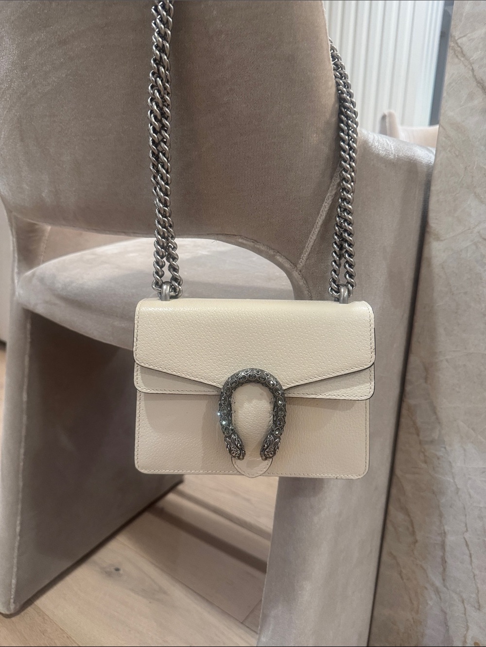 Cream Leather Chain Crossbody Bag with Decorative Silver Buckle